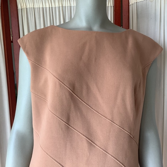 Jones NY Sleeveless Sheath Dress With Stretch Soft Camel Color Size 12 - Picture 3 of 10